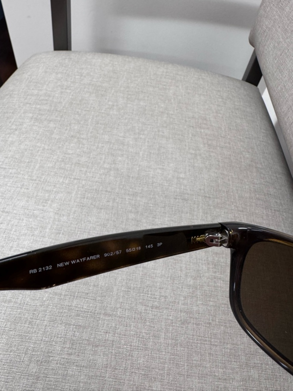 ✨Ray-Ban NewWayfarer RB2132 Polarized Sunglasses | Tortoise Frame - Picture 7 of 9